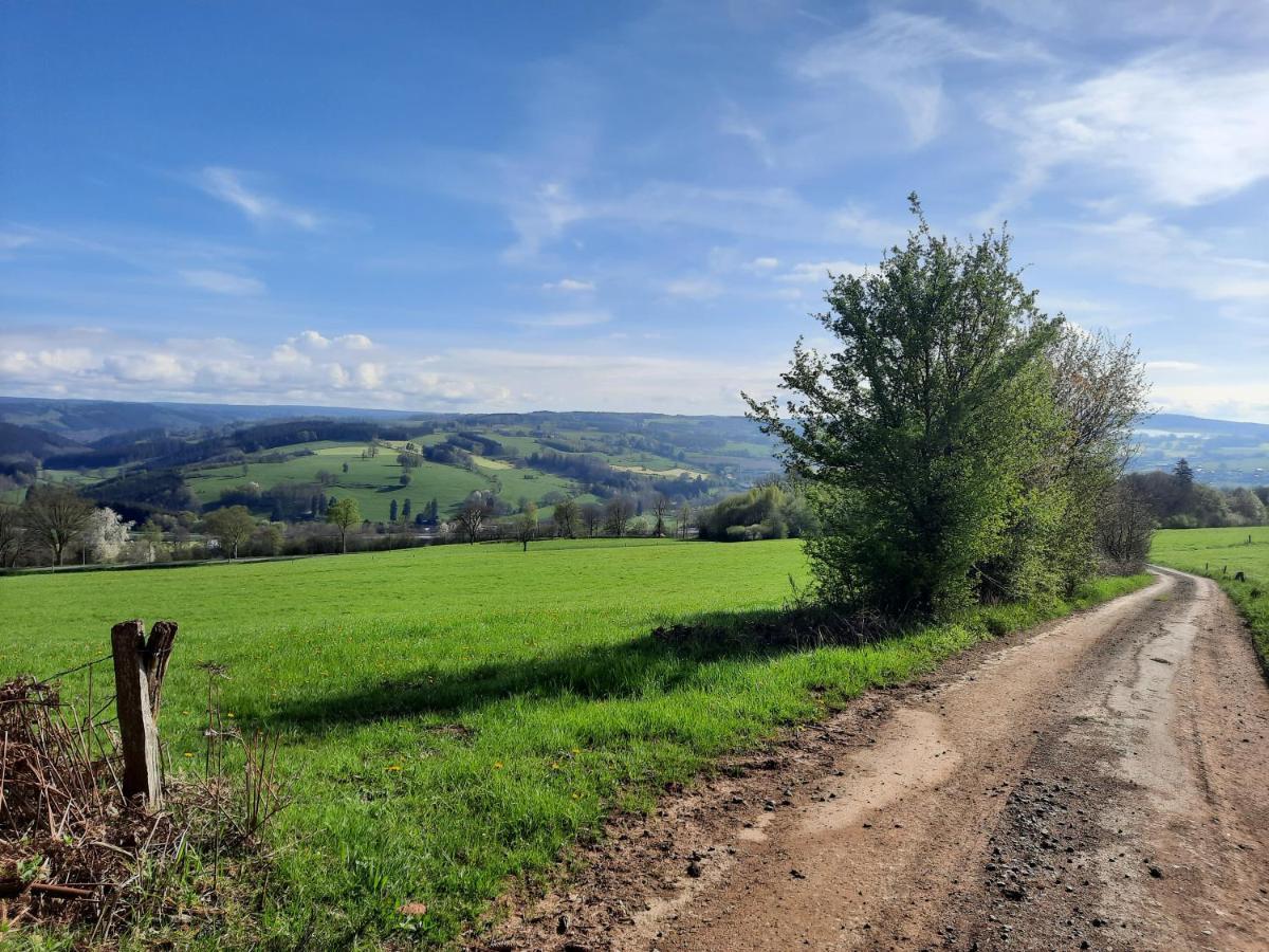 Le Teli Du Loup Dans La Taniere D'Armand Βίλα Stavelot Εξωτερικό φωτογραφία